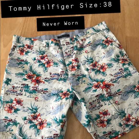 Men’s Shorts - Picture 2 of 5